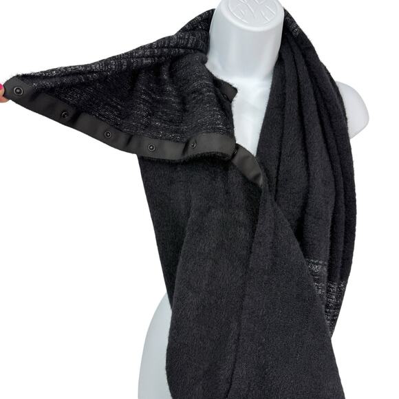 Stella & Dot Kaci Versatile 2-in-1 Scarf Wrap Knit Soft Black Metallic - Picture 4 of 10